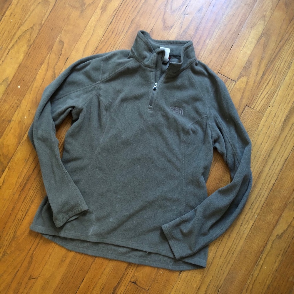 North face pull over